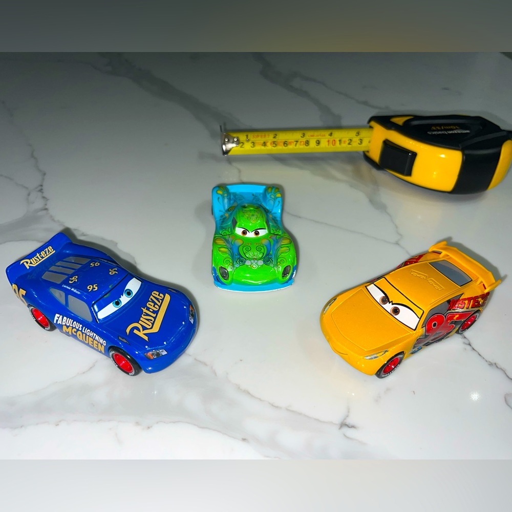 1:43 diecast fabulous lightning McQueen #95 Cruz Carla Veloso Disney Pixar Cars